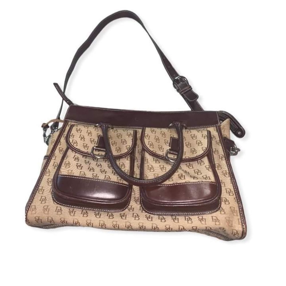 Vintage Dooney and Bourke double pocket purse/tote bag.